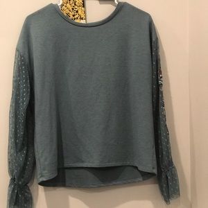 Blue T-shirt with cute sleeves